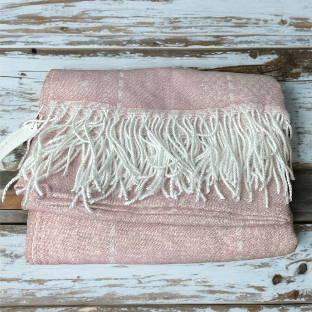 Gentle Fawn Light Blush Pink Fringe Wrap Shawl - Picture 4 of 6